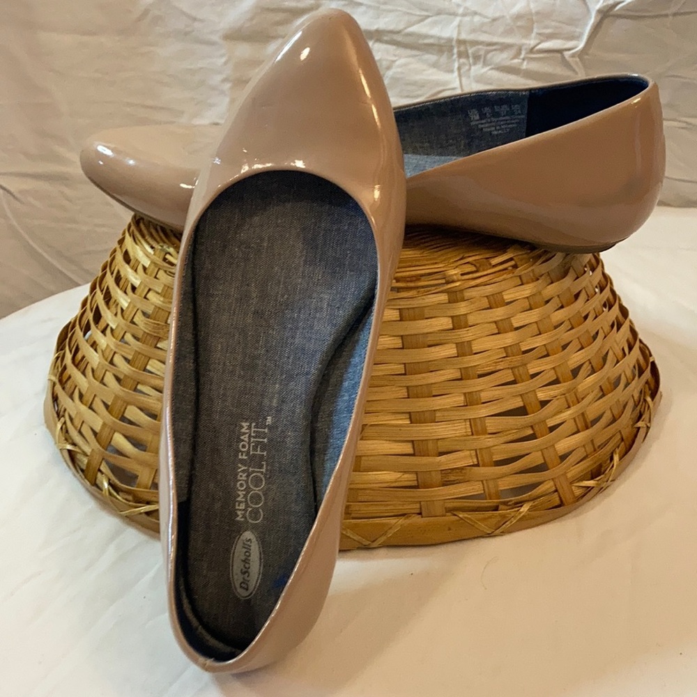 Patent nude flats